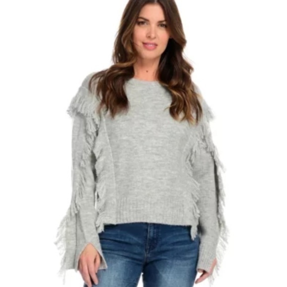Elan heather gray fringed sweater size M